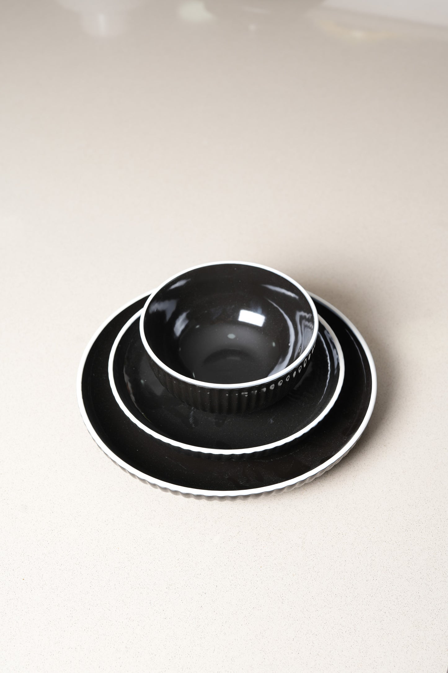 Black Contour White Dinnerware Set - 18 Pieces Set
