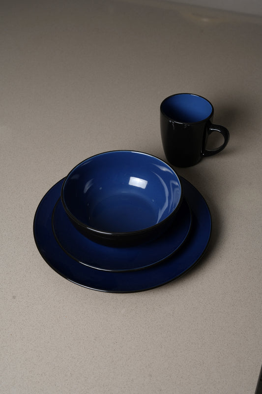 Black Blue Interior Dinnerware Set - 16 Pieces Set